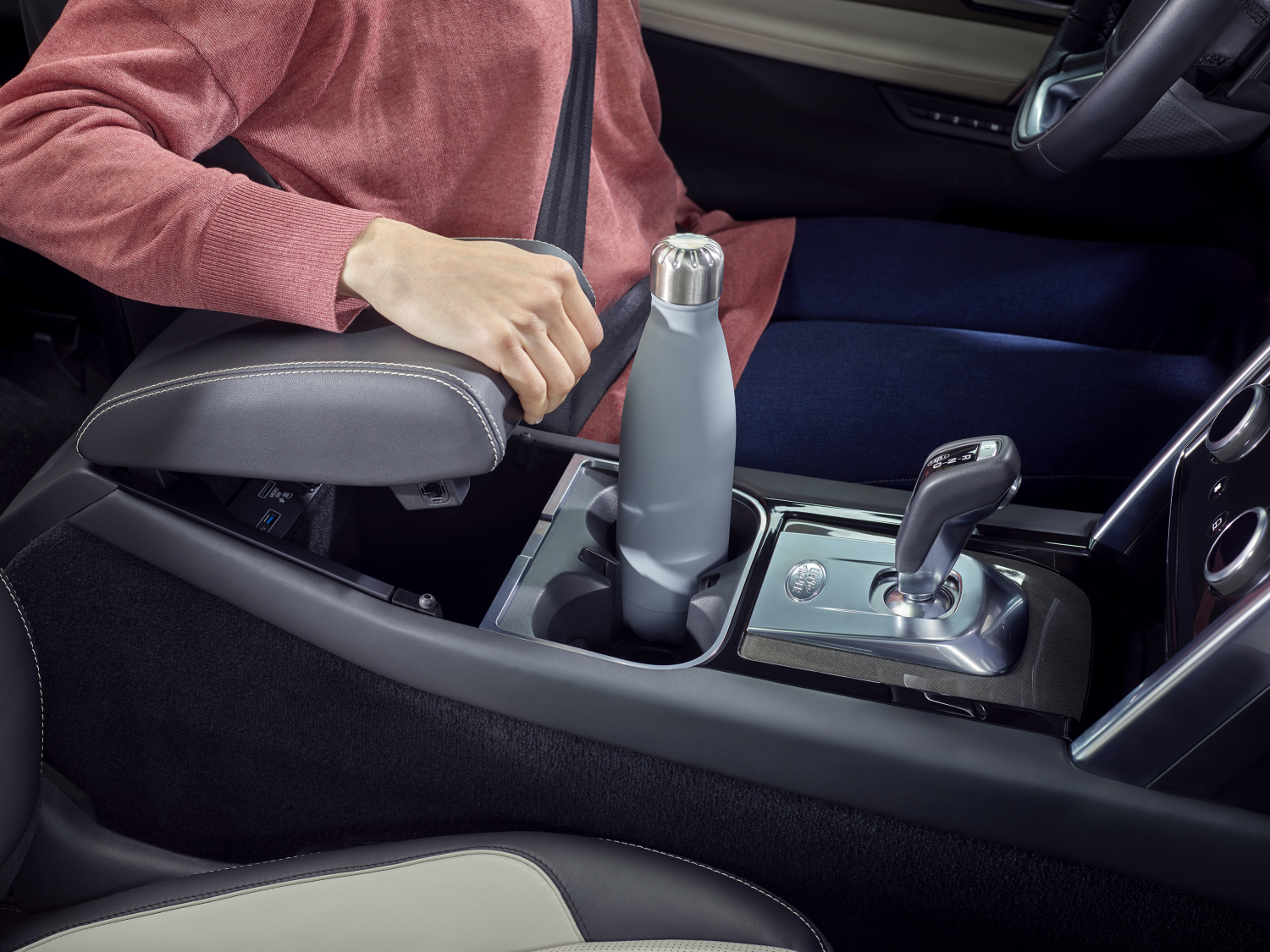 INTERIOR – NEW DISCOVERY SPORT